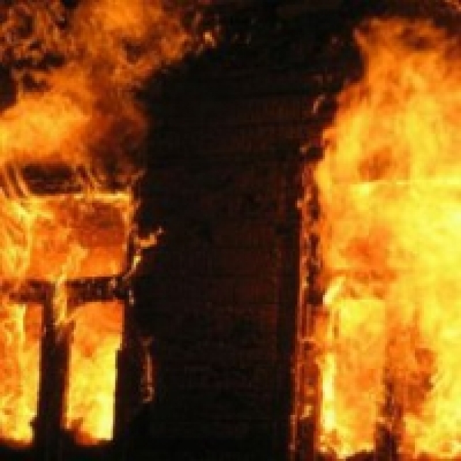 В Троицком районе три человека погибли в пожаре