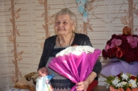 Труженицу тыла поздравили с 95-летним юбилеем