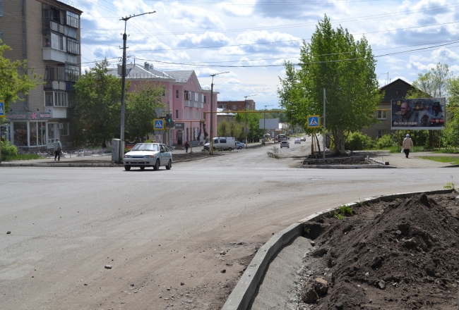 Почти 6,5 млн рублей выделено из городского бюджета на ремонт улицы Денисова