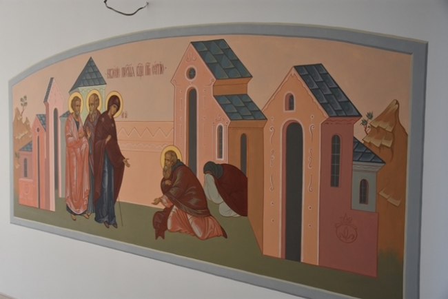 В келейном доме Свято-Казанского женского монастыря появились первые живописные иконы
