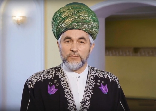 Провести дома праздник Ураза-байрам призвал мусульман главный муфтий УрФО