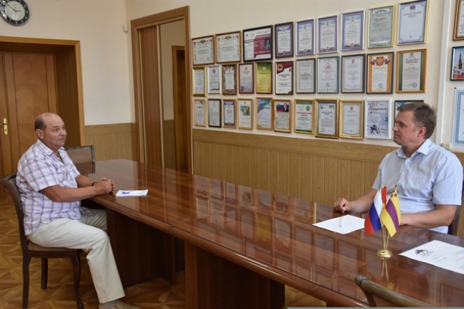 Александр Виноградов провел рабочую встречу с председателем территориальной избирательной комиссии города Владимиром Вовчко