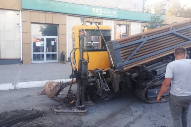 МУП «ЭТС» приступил к аварийно-восстановительному ремонту канализационного коллектора на пересечении улиц Гагарина и Иванова