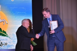 Александр Виноградов поздравил членов литературного объединения с присвоением почетного звания