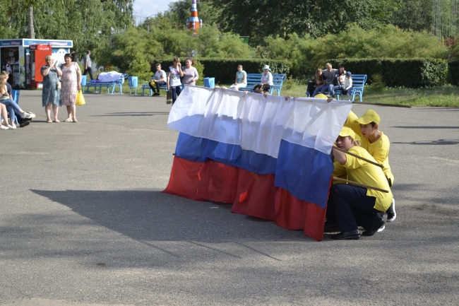 В Троицке отметили День государственного флага Российской Федерации