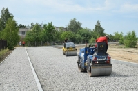 В Троицке проходят работы по обустройству тротуаров