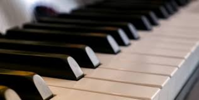 Три новых пианино получат в этом году музыкальные школы Троицка
