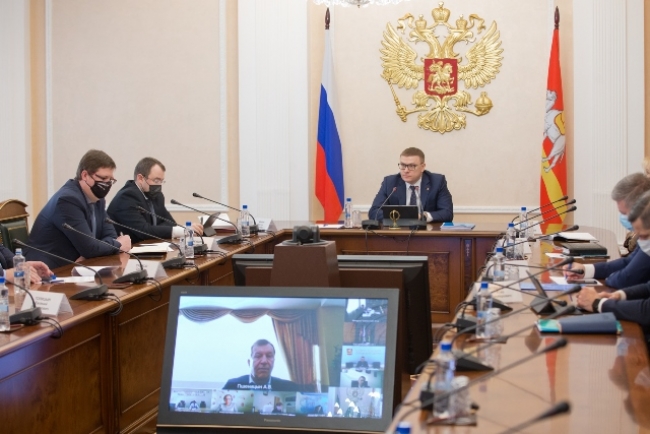 Алексей Текслер провел видеоконференцию с главами муниципальных образований