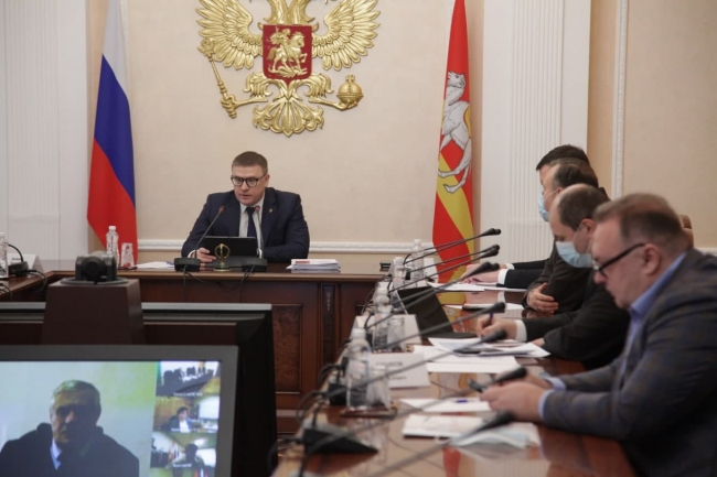 Губернатор Челябинской области Алексей Текслер провел аппаратное совещание с членами правительства и главами муниципальных образований