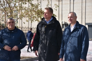 Александр Виноградов и Владимир Павлов посетили проспект Неплюева