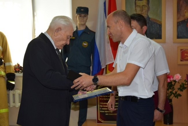 Сегодня заслуженному стражу правопорядка Владимиру Панову исполнилось 90 лет