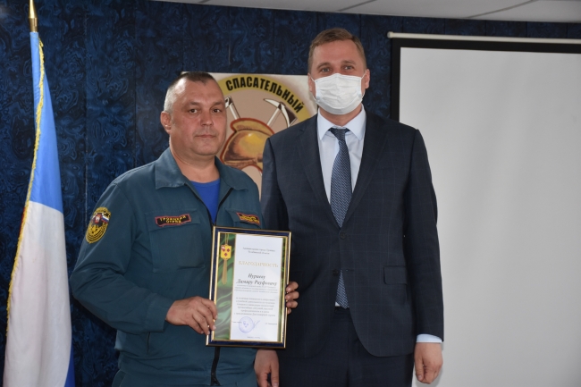 Александр Виноградов поздравил сотрудников пожарной охраны с профессиональным праздником