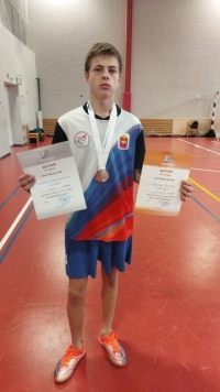 Троичанин стал призёром Чемпионата и Первенства России по бадминтону