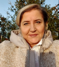 Поздравляем с Днем рождения внештатного корреспондента газеты «Вперёд» Елену Александровну Вершинину!