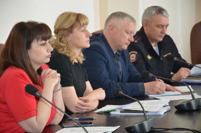 В праздничные дни в Троицке будет обеспечена общественная, пожарная и антитеррористическая безопасность граждан и объектов